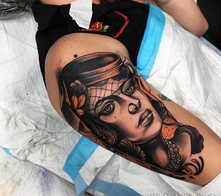 精确彩绘的欧美女性肖像手臂纹身图案