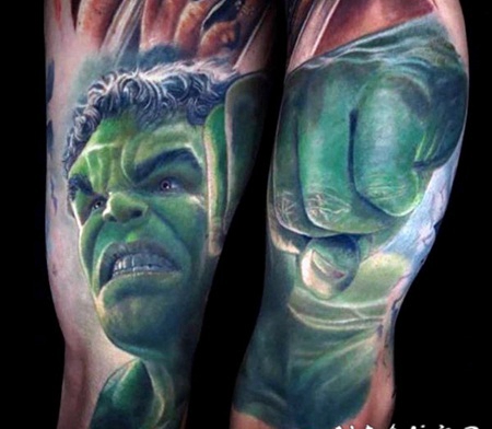 手臂逼真的彩绘绿巨人霸气纹身图案