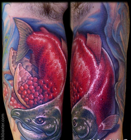 逼真的彩色食肉鱼手臂纹身图案