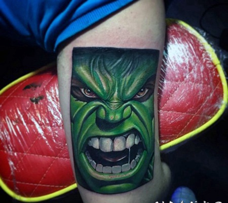 绿巨人肖像彩绘手臂纹身图案