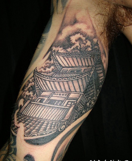 手臂old school黑色的亚洲寺庙纹身图案