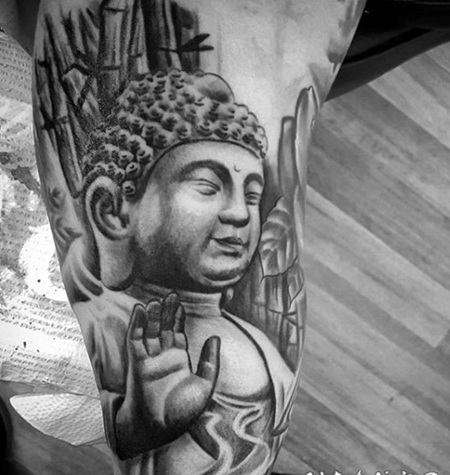 印度教风格的黑色如来佛祖雕像手臂纹身图案