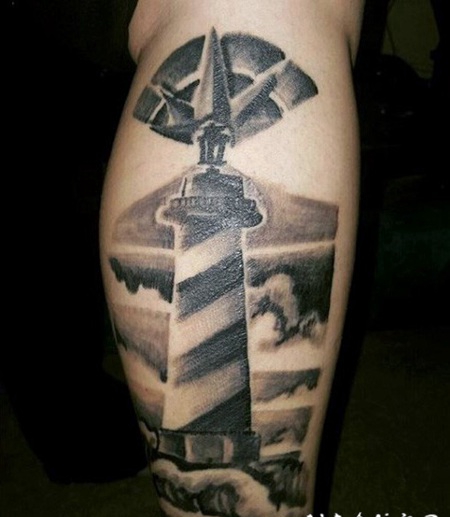 雕刻风格的写实黑白灯塔和云彩手臂纹身图案缩略频道推荐图