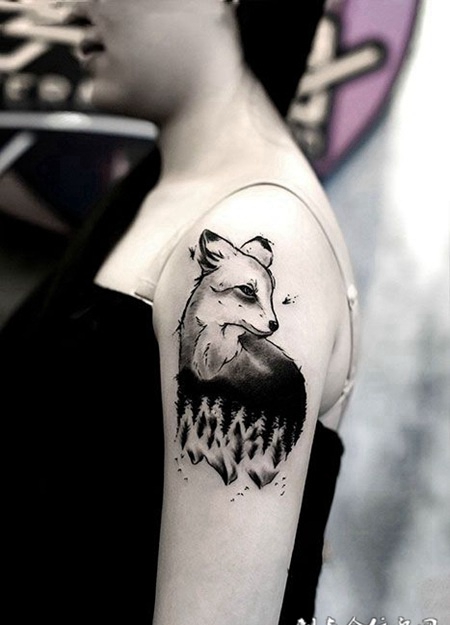 妹子手臂狐狸纹身图案