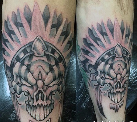 点刺风格彩色幻想恶魔骷髅手臂纹身图案