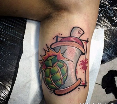 new school手臂彩色手榴弹与喷漆纹身图案