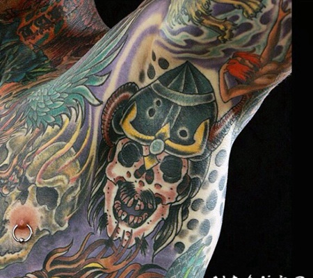 new school彩色骷髅头盔手臂纹身图案