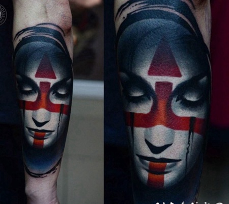 写实风格的彩色部落女性肖像手臂纹身图案