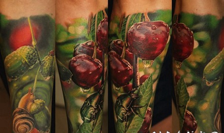 写实风格彩色华丽的樱桃手臂纹身图案