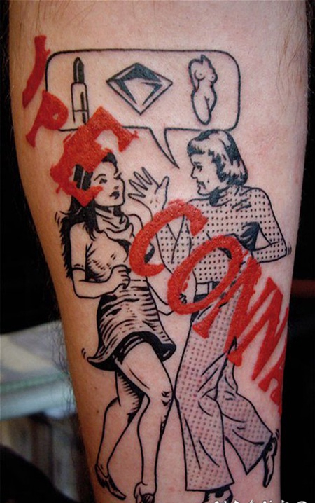 手臂跳舞的夫妇与字母纹身图案