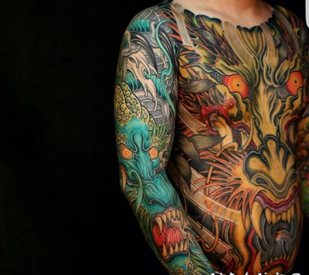 全甲五彩的亚洲各种龙和魔鬼纹身图案