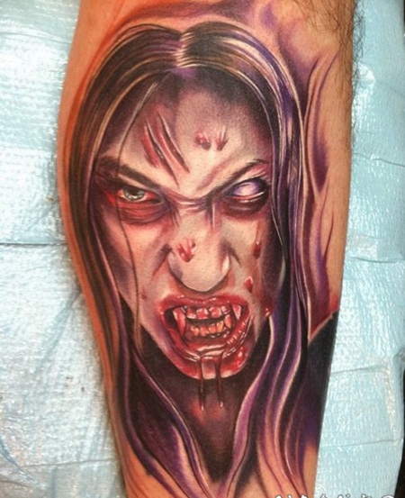 new school手臂惊人的血腥吸血鬼女性纹身图案