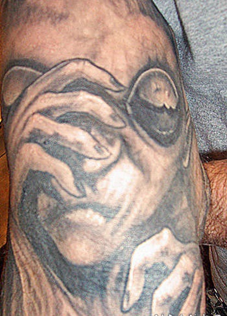 经典的灰色外星人纹身图案