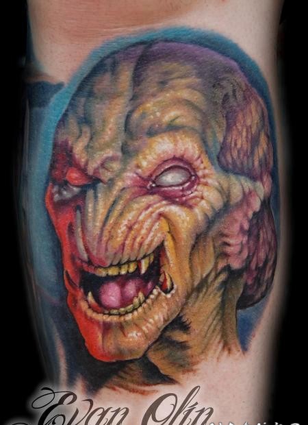 令人印象深刻的恐怖风格外星人肖像纹身图案