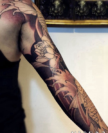 如鱼得水，鲤鱼花臂