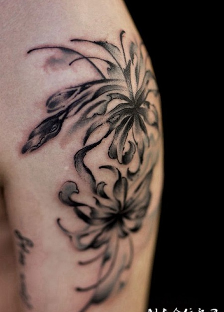 彼岸之美，手臂水墨彼岸花儒雅纹身