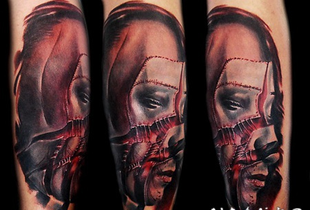 新传统风格的彩色撕裂男子肖像手臂纹身图案