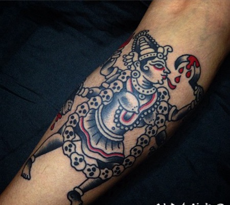 old school彩色印度教怪物手臂纹身图案