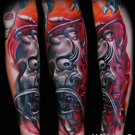 新日本风格的彩色般若面具手臂纹身图案