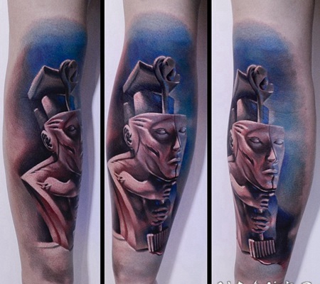 彩色令人毛骨悚然的雕像手臂纹身图案