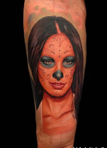 墨西哥式彩色女子肖像手臂纹身图案