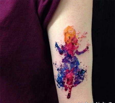 水彩画风格七彩幻想小女孩手臂纹身图案