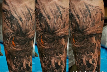 插画风格的彩色幻想骷髅手臂纹身图案