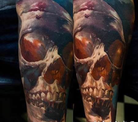 手臂新传统风格好看的彩色骷髅纹身图案
