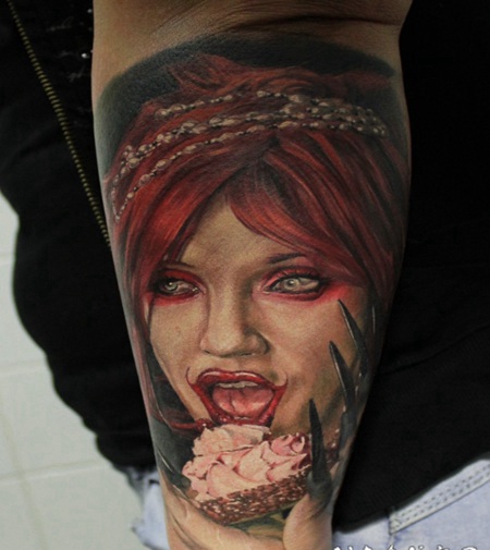 恐怖风格的彩色女人和蛋糕手臂纹身图案