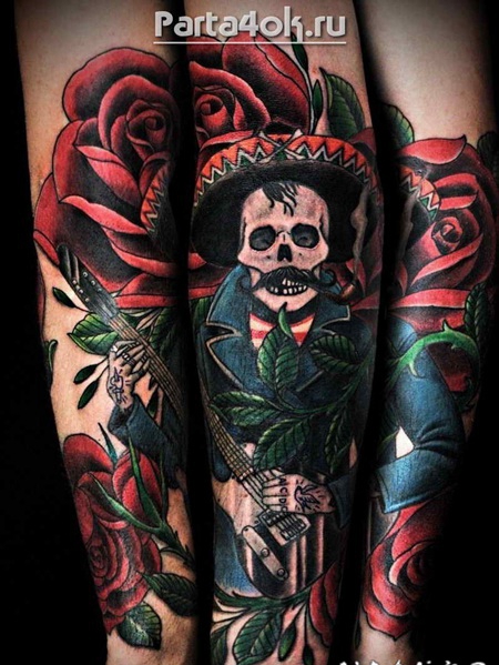 插画风格彩色墨西哥音乐家与帽子和玫瑰手臂纹身图案