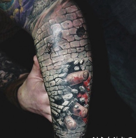 写实风格3D石墙与手指手臂纹身图案