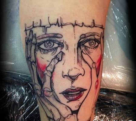 手臂素描式彩色女人脸和骨架手纹身图案