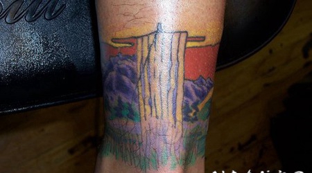 山水瀑布彩色脚踝纹身图案