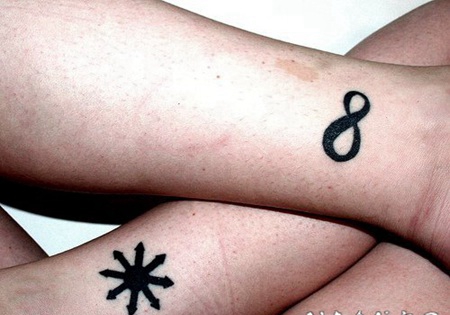 特殊标志黑色脚踝纹身图案