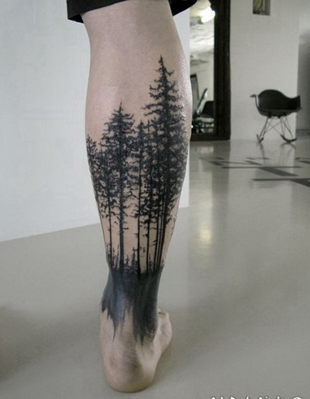 小腿黑色好看的树林纹身图案