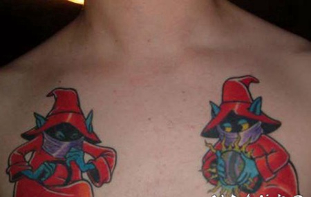 卡通女巫彩色胸部纹身图案