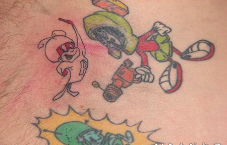 马尔文与外星人卡通纹身图案