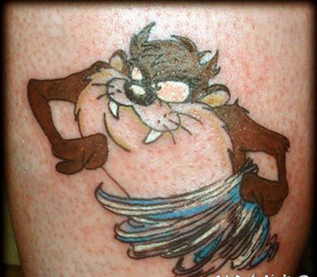 彩色的卡通魔鬼和飓风纹身图案