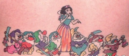 迪士尼白雪公主和七个小矮人纹身图案