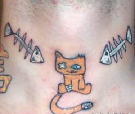 鱼骨头和卡通小猫彩色纹身图案