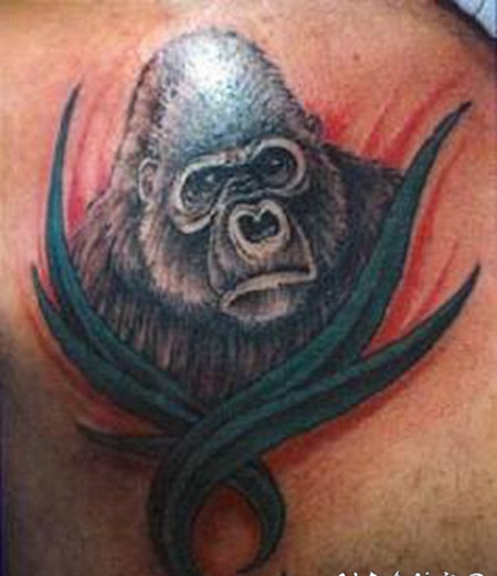 很酷的猩猩彩色纹身图案