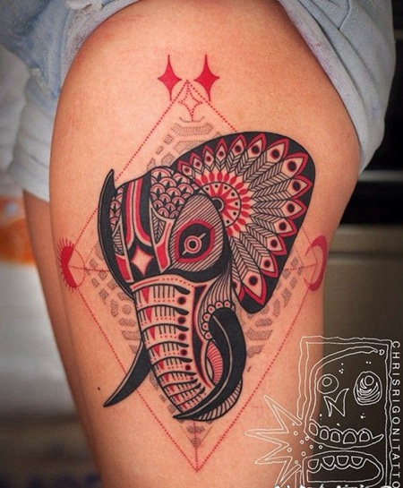 大腿黑色和红色的大象头部纹身图案