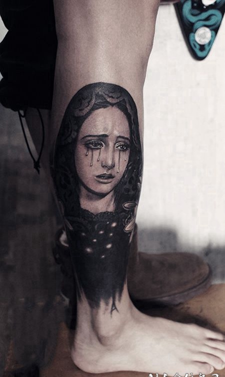 女神之泪，小腿圣母肖像纹身