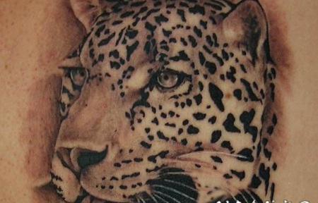 奇妙的豹头纹身图案