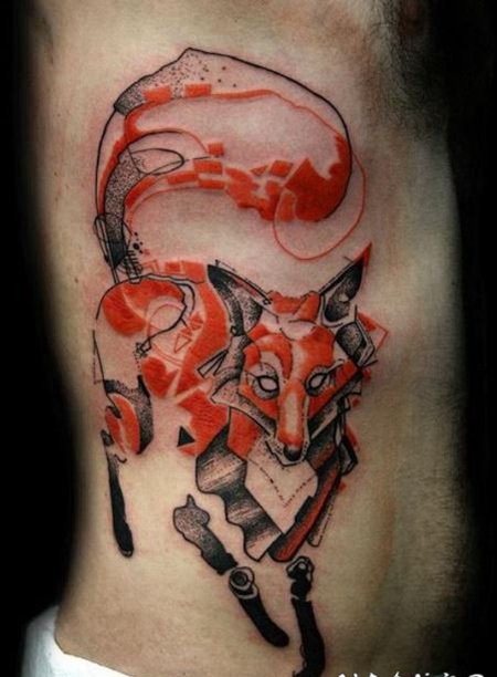 侧肋新风格的红色狐狸纹身图案