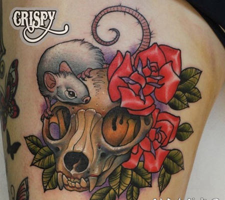 大腿彩色可爱的动物头骨与老鼠玫瑰纹身图案