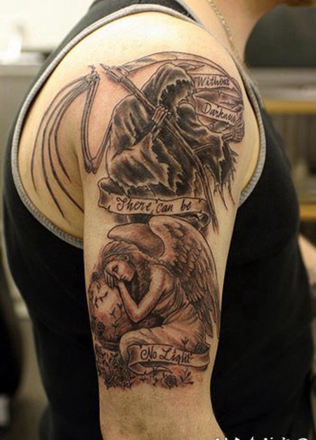 手臂悲伤的黑色死神和天使纹身图案