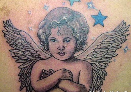 美丽的天使和彩色星星纹身图案