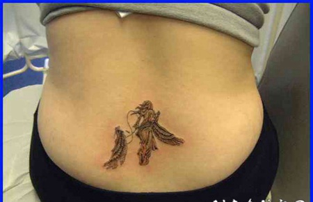 背部黑灰唯一的天使纹身图案