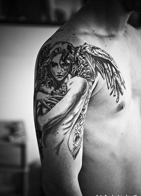 手臂女天使黑翅膀纹身图案